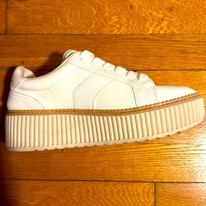 DOLCE VITA Tiger Platform Sneakers